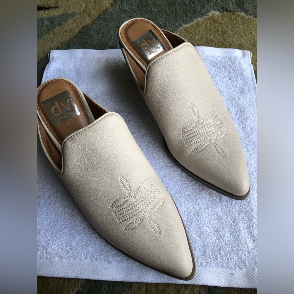 NEW Dolce Vita Cream Faux Leather Mules